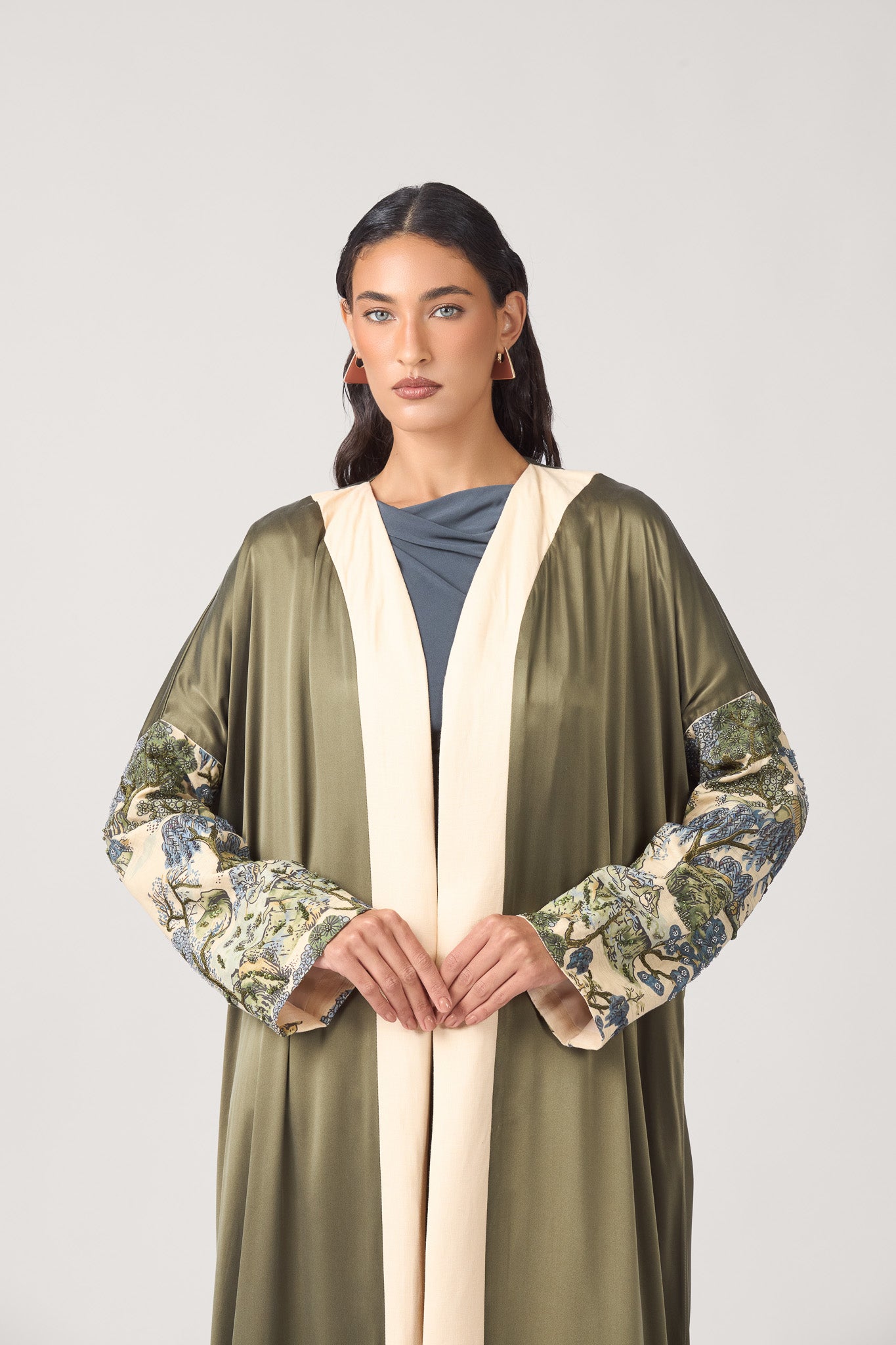OLIVE &amp; IVORY VISTA