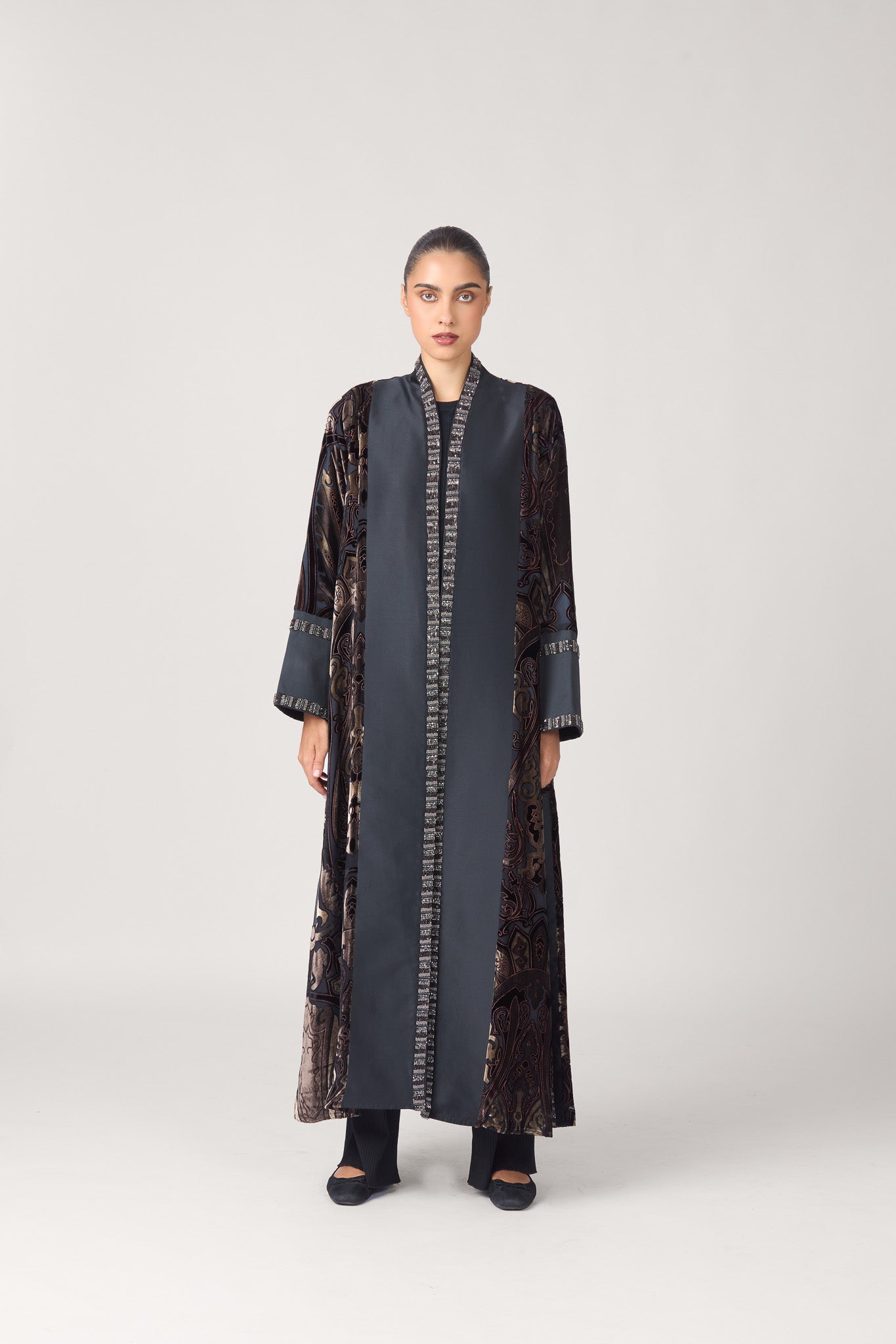 VELVET ANTIQUITY