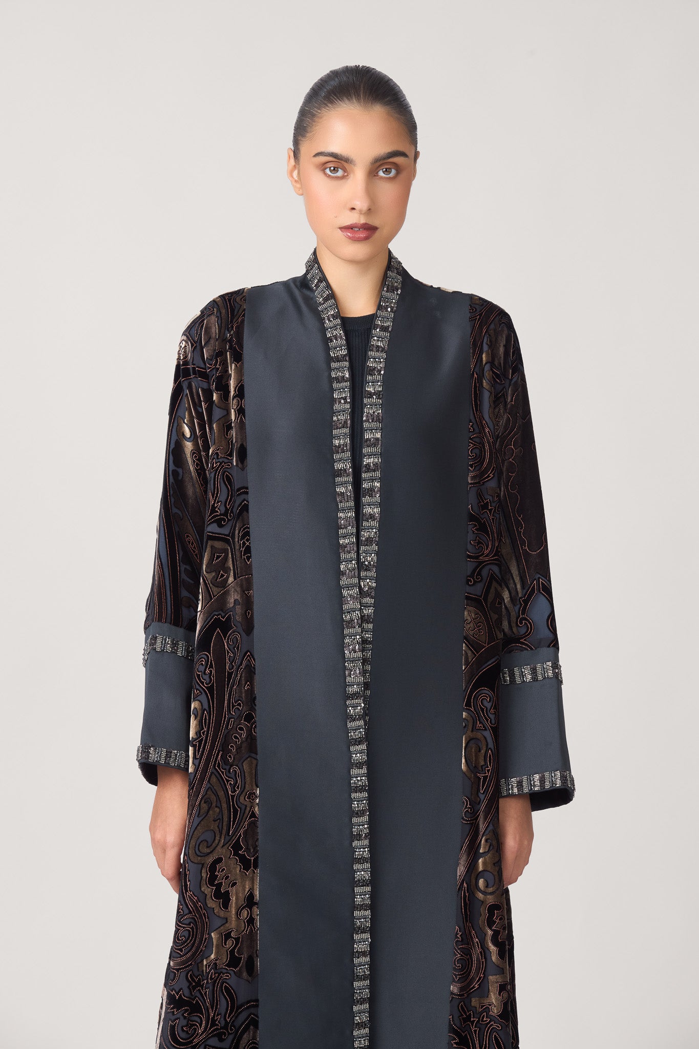 VELVET ANTIQUITY