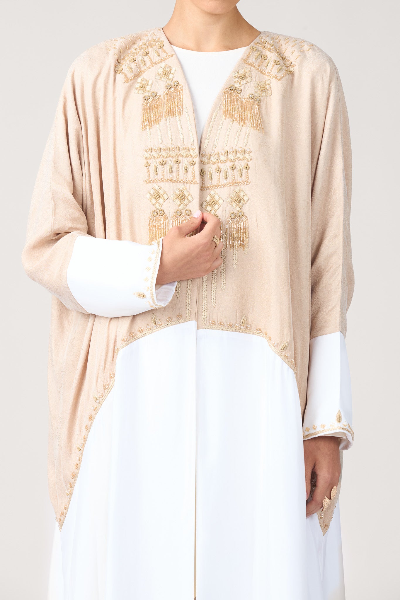 SAND &amp; IVORY